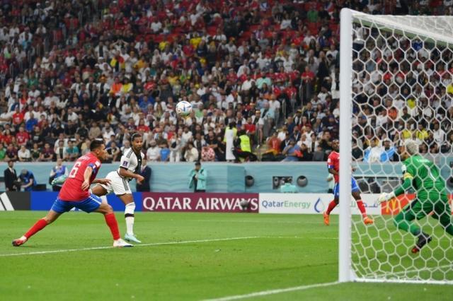 1669922792829038025.jpg Fi6jfatXgBYd0Wa.jpg